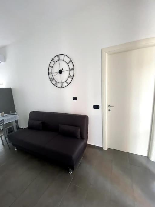 Nice House Luminoso Con Terrazzo Gallarate Exterior foto